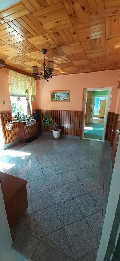 Apartman Kristinka Lendak Exteriör bild