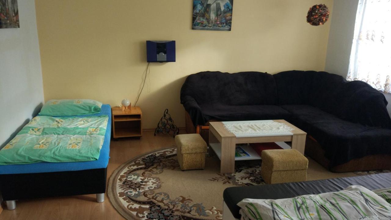Apartman Kristinka Lendak Exteriör bild